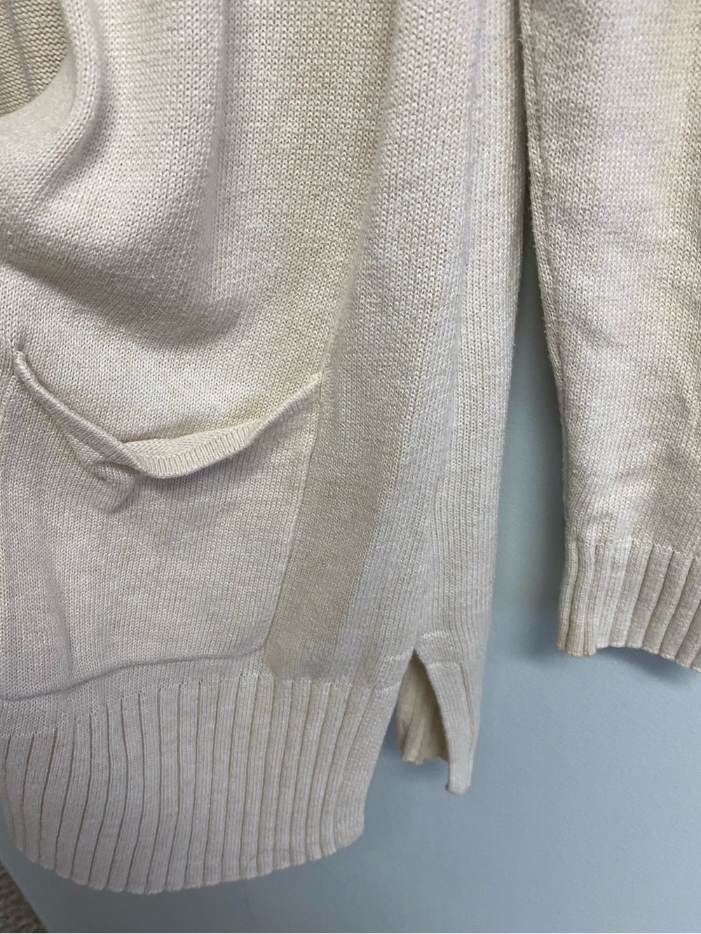 OLD NAVY CARDIGAN SWEATER - LARGE - Picture 4 of 7